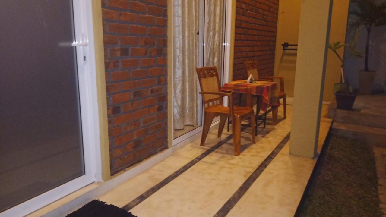 Petit Guest House Negombo Zewnętrze zdjęcie